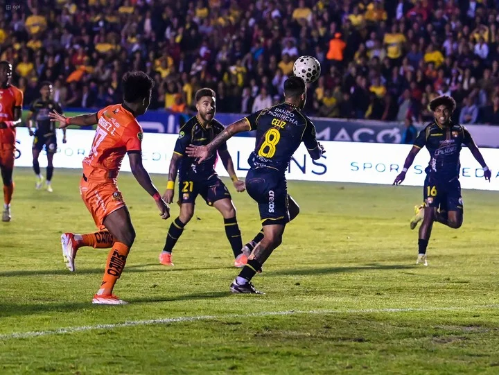 ¡El Ídolo frena en seco! 0-0 ante Libertad y adiós a la punta en la fecha 5